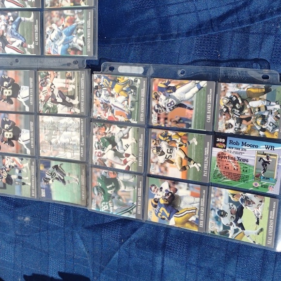 Football Card Lot - Picture 2 of 4